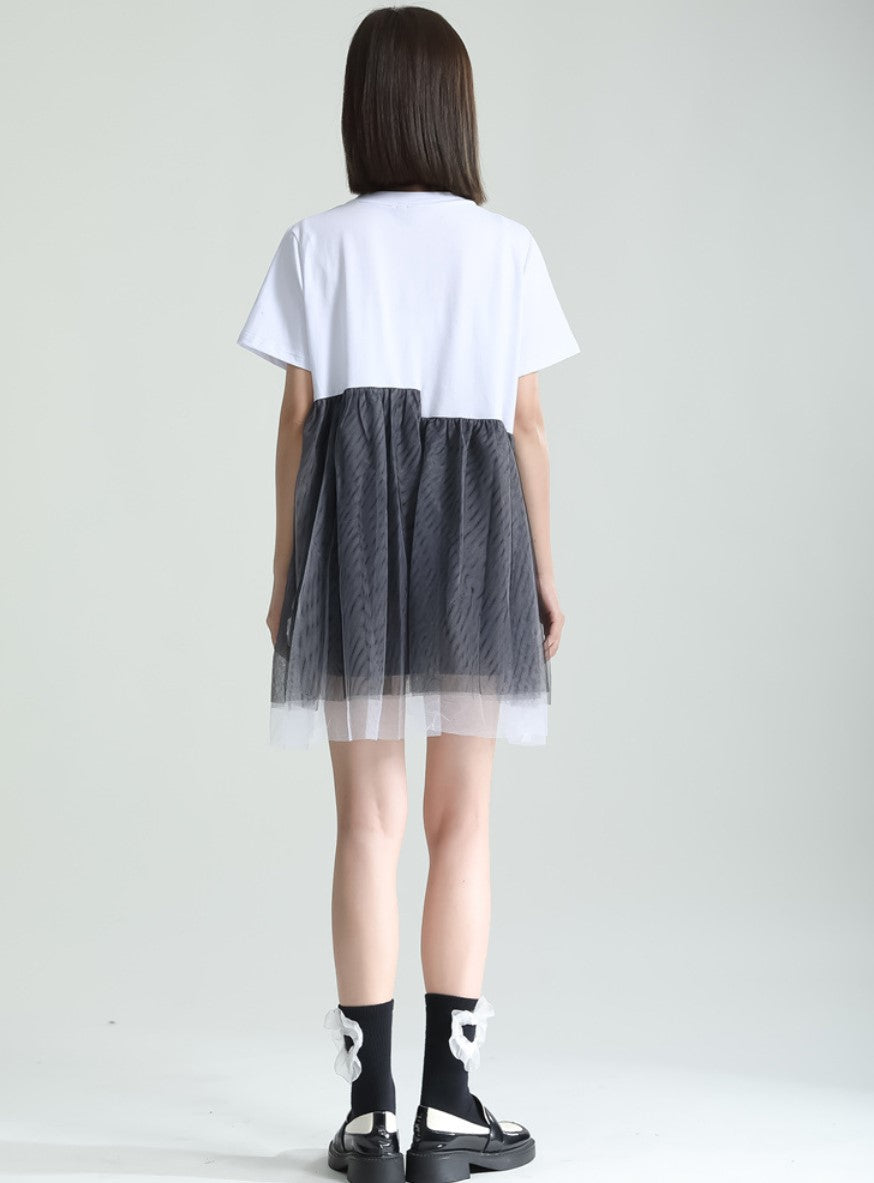 レース付きアシンメトリーロングTシャツ ／TEA