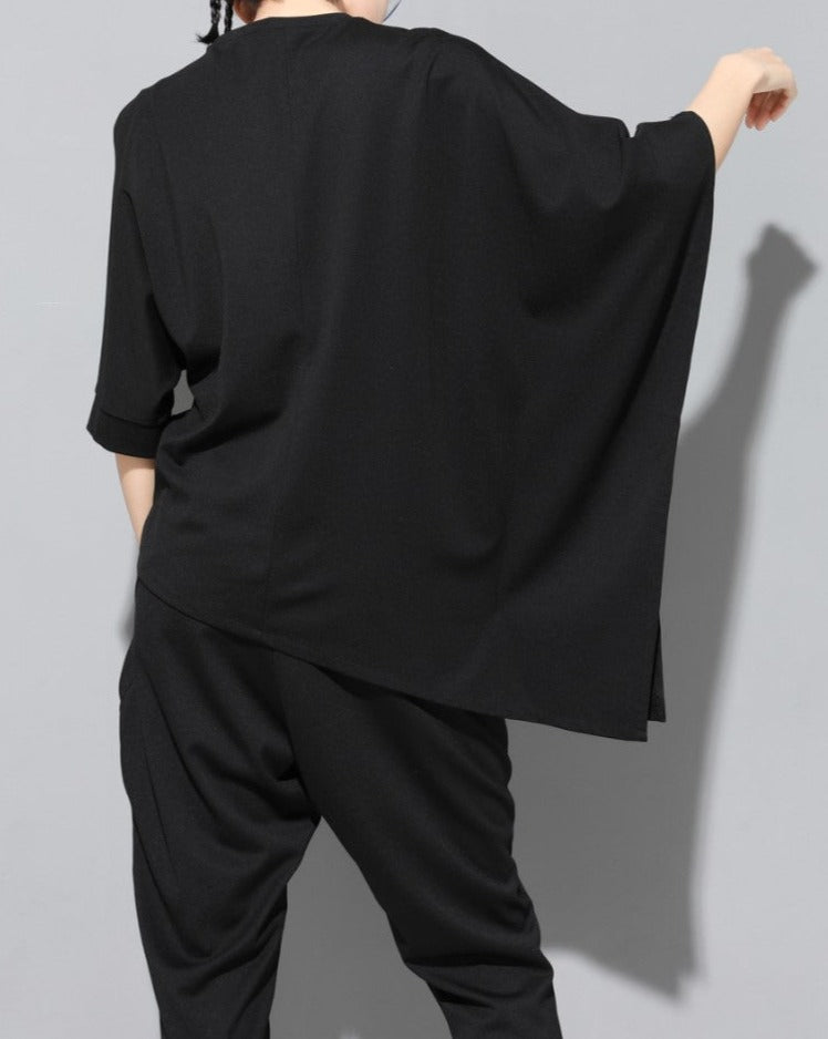 アシンメトリー七分袖Tシャツ オーバーサイズ オーバーシルエット ／ユニセックス モレビー