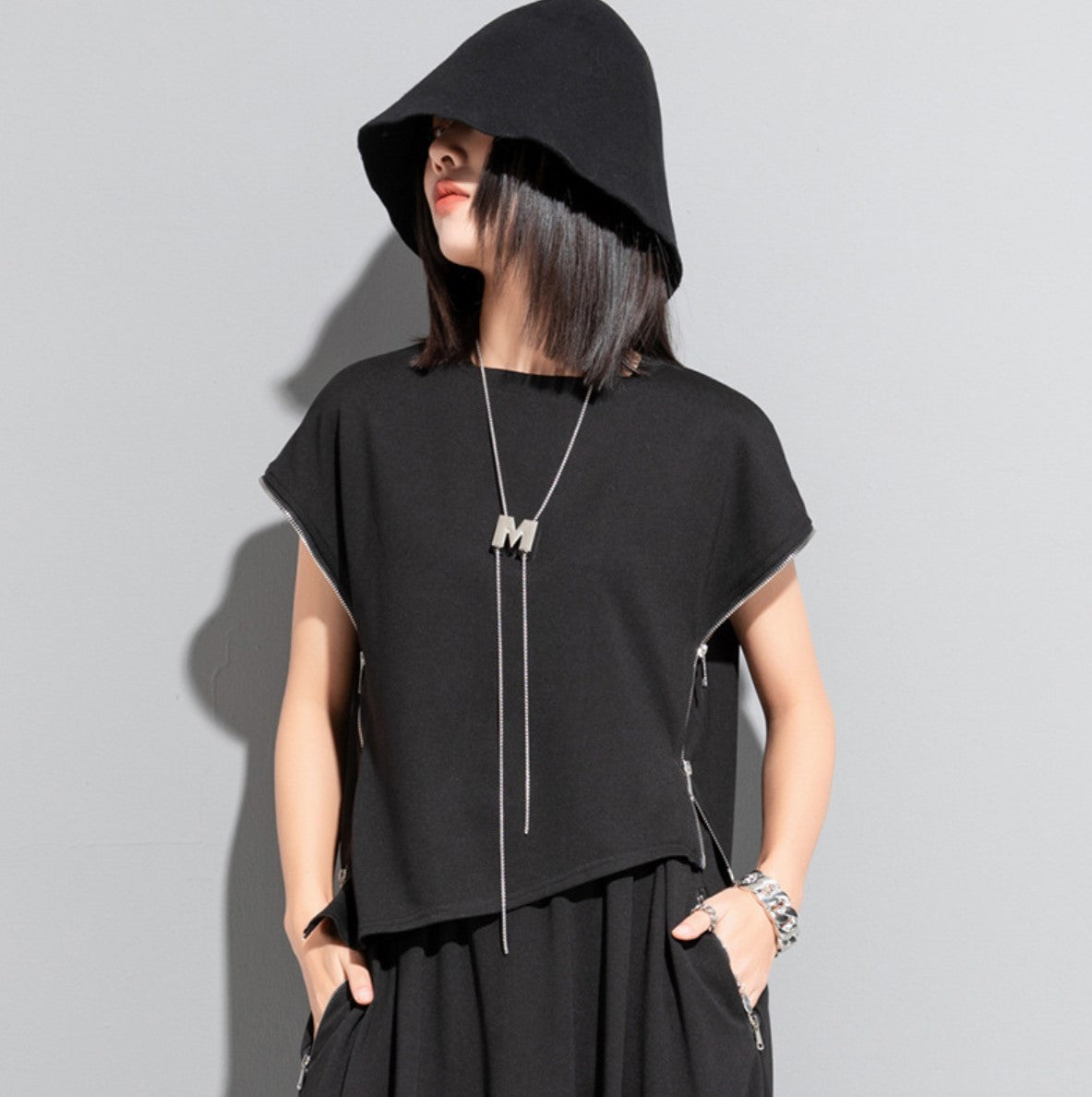 ノースリーブTシャツ ショート丈 クロップドシャツ ドロップショルダー ／TEA