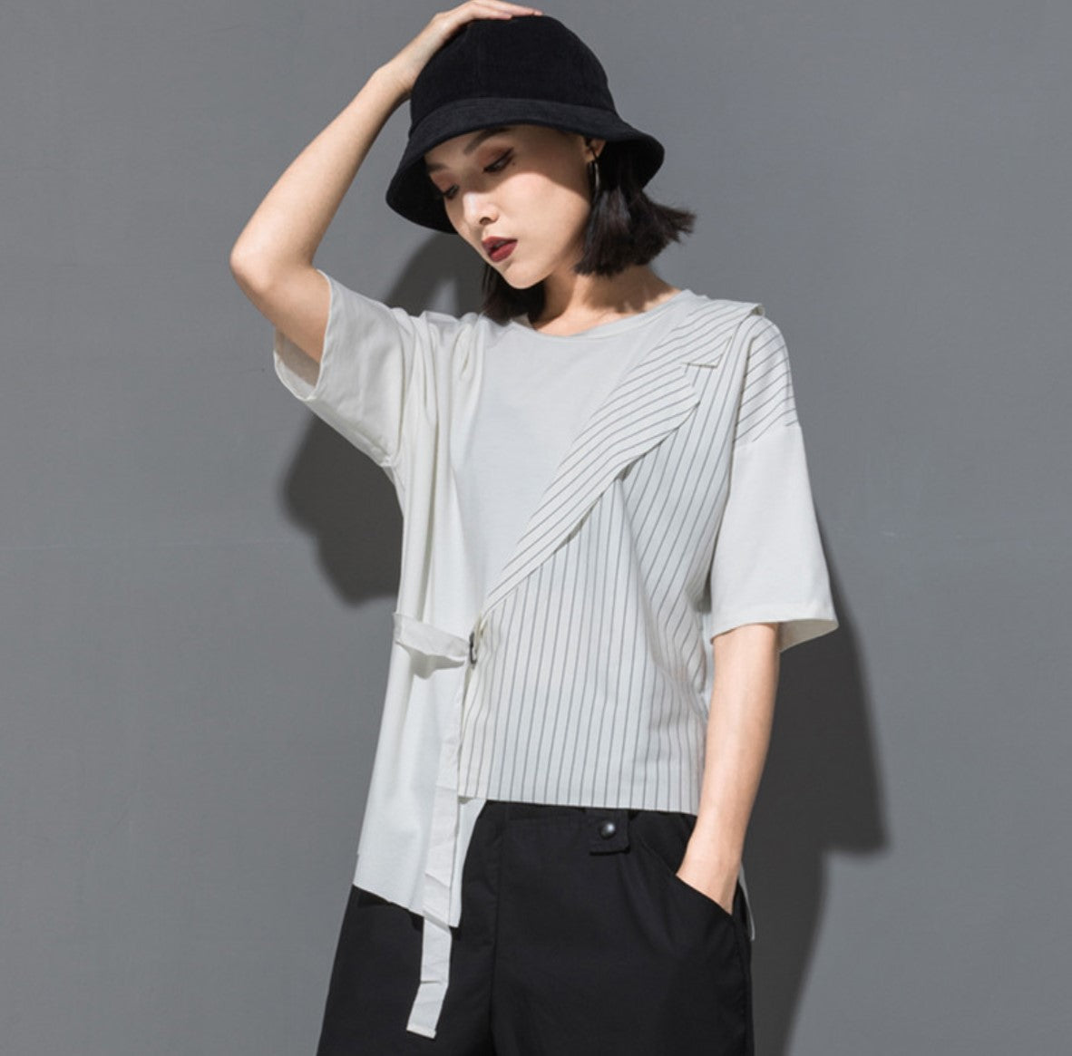 ストライプ模様アシンメトリーTシャツ/カットソー ／TEA