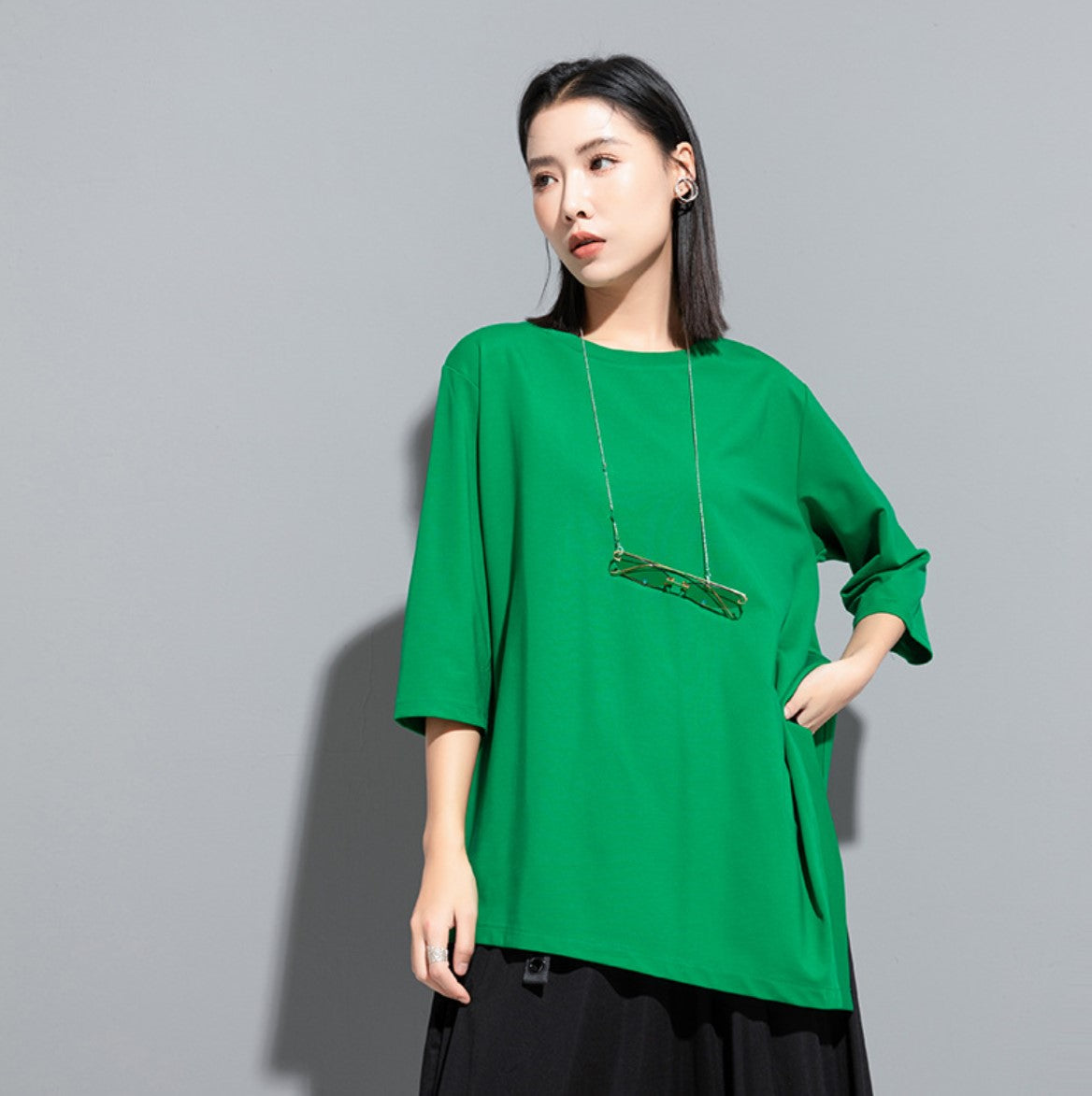 スリット入りTシャツ/カットソー アシンメトリー 七分袖 無地 ／TEA