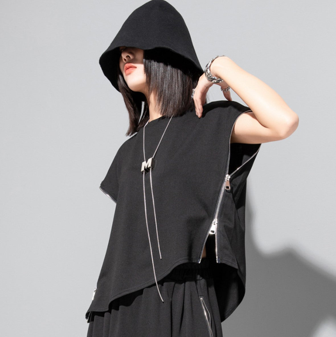 ノースリーブTシャツ ショート丈 クロップドシャツ ドロップショルダー ／TEA