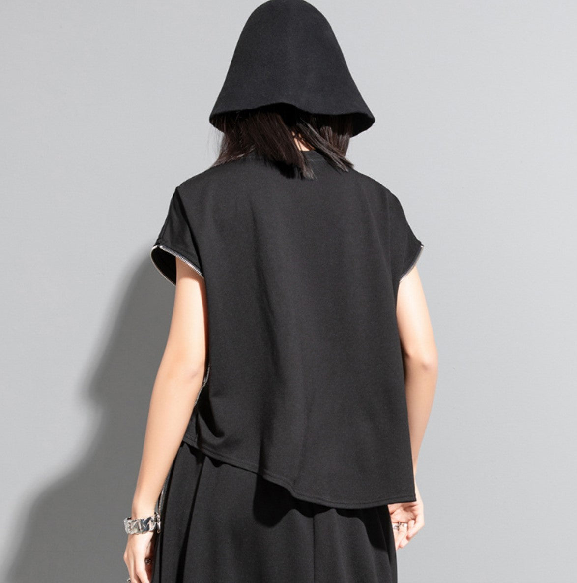 ノースリーブTシャツ ショート丈 クロップドシャツ ドロップショルダー ／TEA