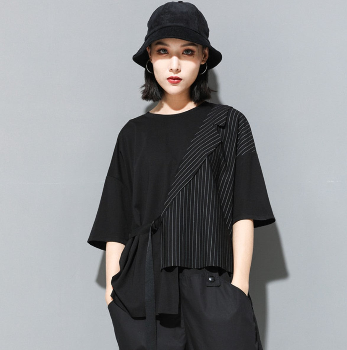 ストライプ模様アシンメトリーTシャツ/カットソー ／TEA