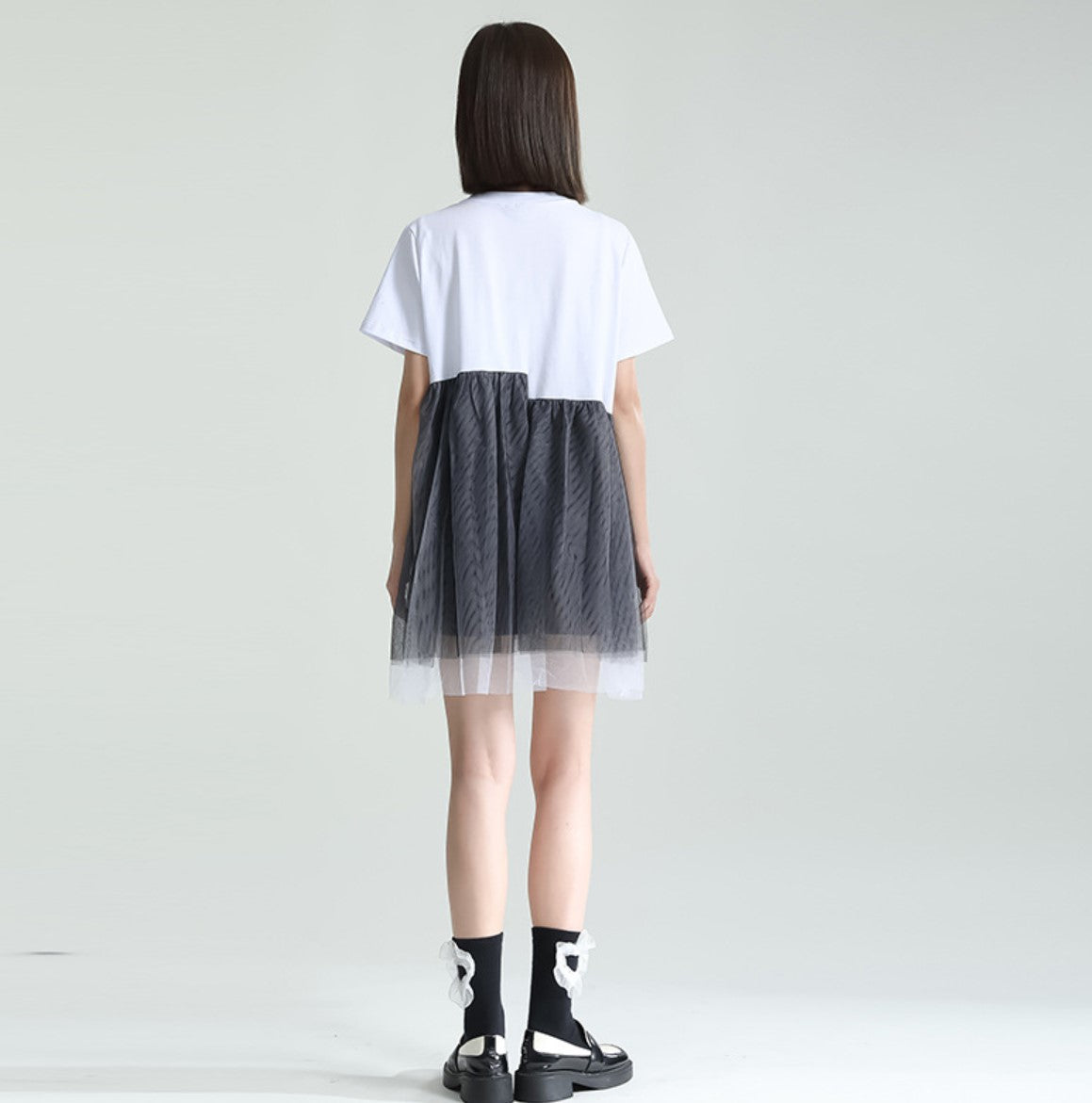 レース付きアシンメトリーロングTシャツ ／TEA