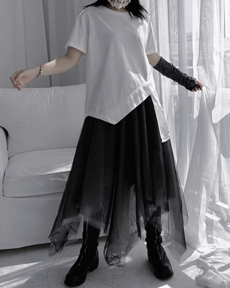 中性的 半袖アシンメトリーデザインTシャツ/カットソー ／TEA