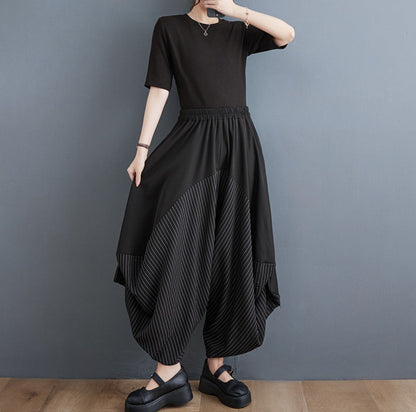 中性的 ゆったり袴パンツ クロップドパンツ ストライプ ／TEA