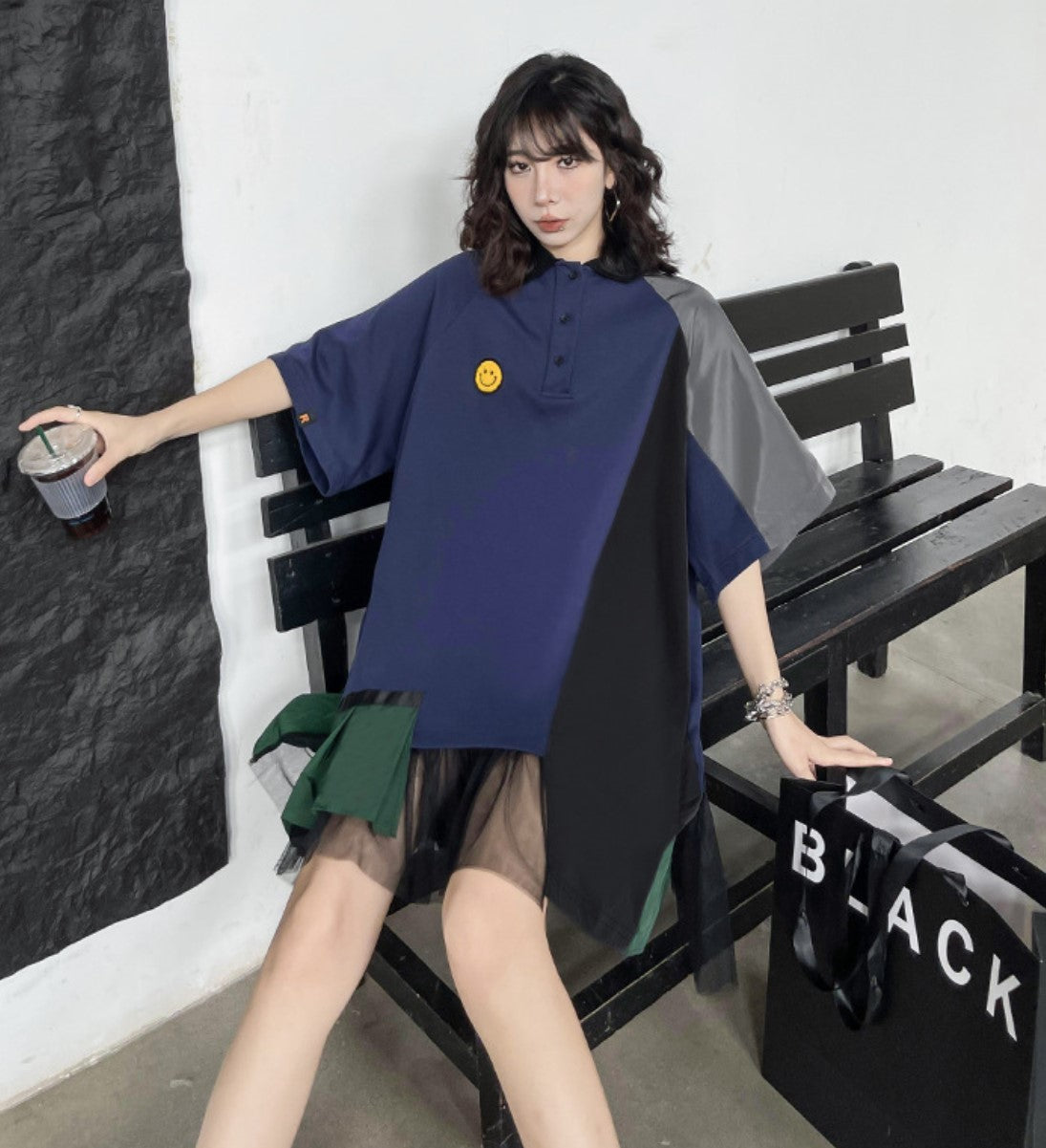 個性派アシンメトリーデザイン半袖ミニワンピース かわいい ／TEA