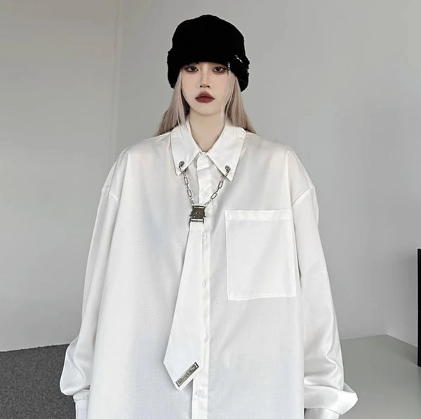 オーバーサイズシャツ レディース｜アクセ付きデザイン【TEA】